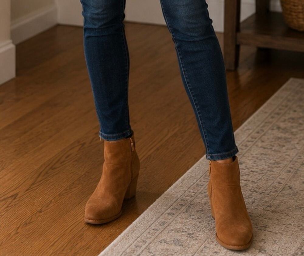 NWT Brown Faux Leather Ankle Wedge Boots EU 38 (US 7.5–8) Minimalist Comfort